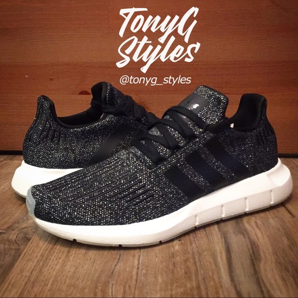 adidas Shoes - 🔮NEW🔮 “SWIFT RUN” Women’s ADIDAS